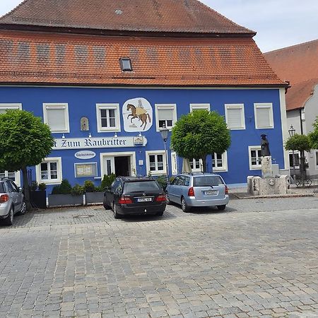 Pension "Zum Raubritter" Langquaid Extérieur photo